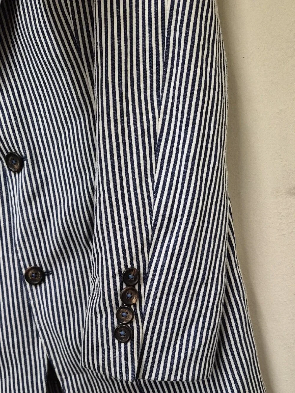 Eleventy Navy and White Striped Seersucker Blazer Size 48